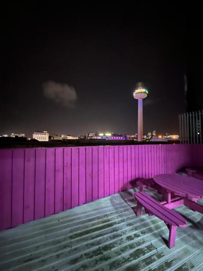 Penthouse Apartment, Sleeps 21 With Terrace Liverpool Exterior photo